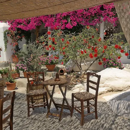 Sun Rock Apartment Stelida (Naxos)